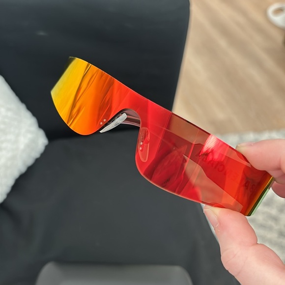 AUTHENTIC BALENCIAGA SUNGLASSES - Picture 5 of 6